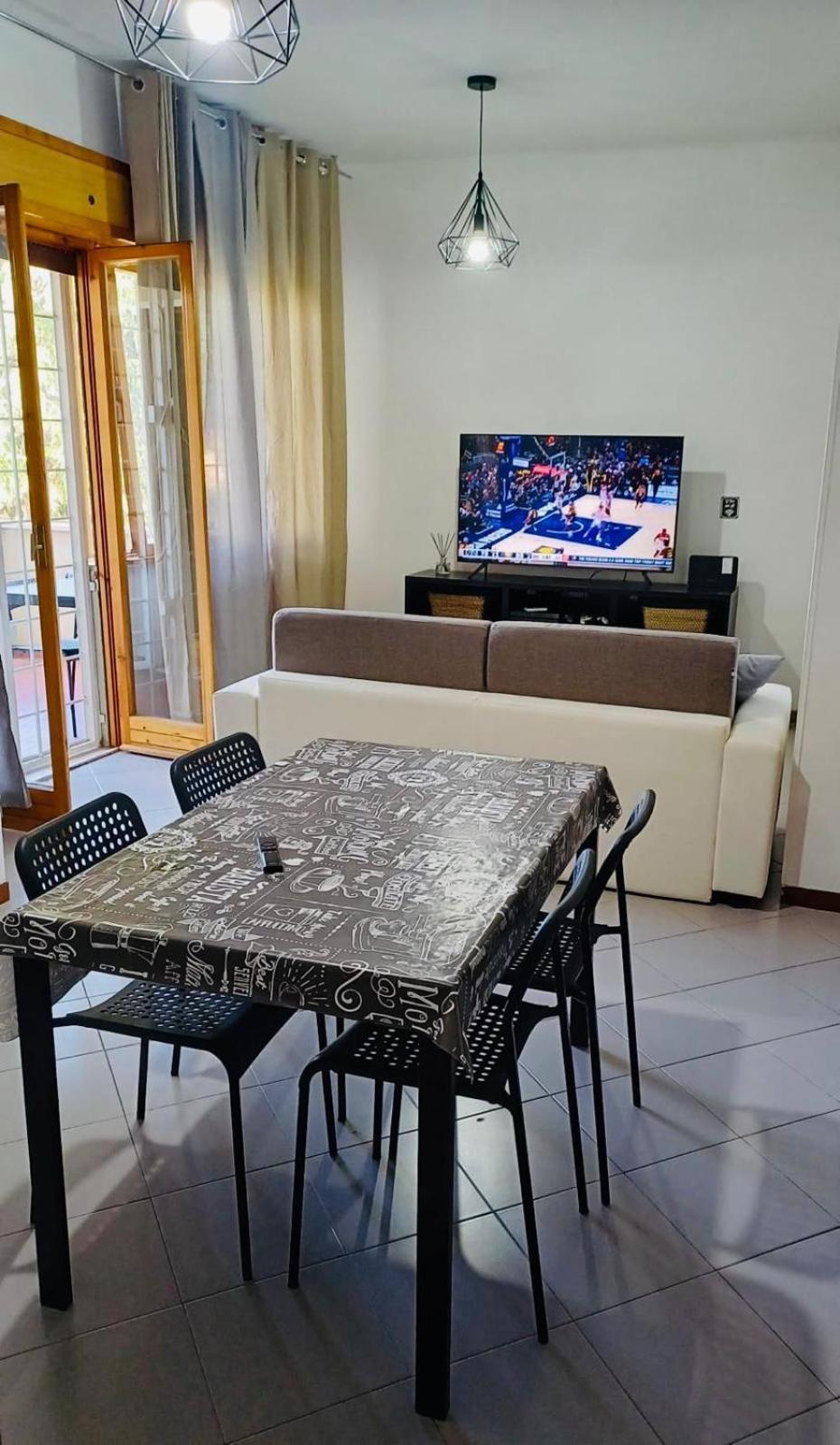 H24 Apartment ติโวลี ภายนอก รูปภาพ