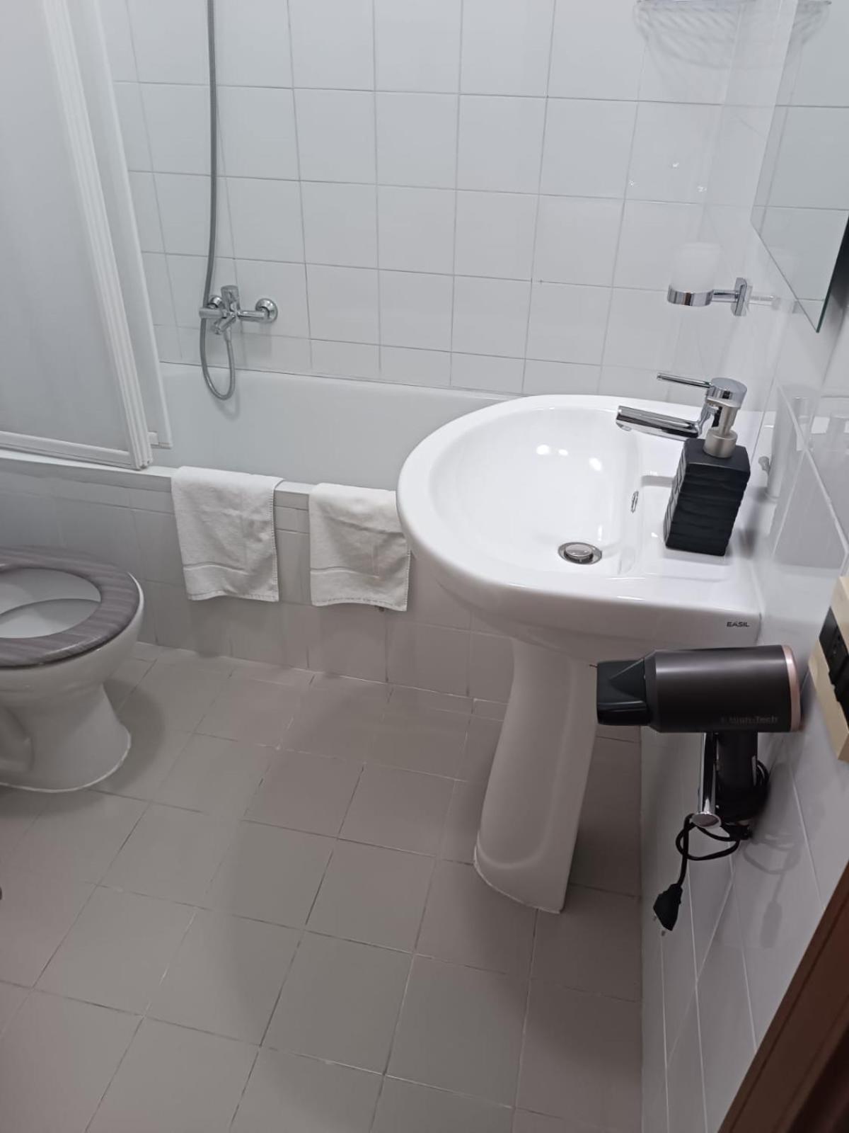 H24 Apartment ติโวลี ภายนอก รูปภาพ